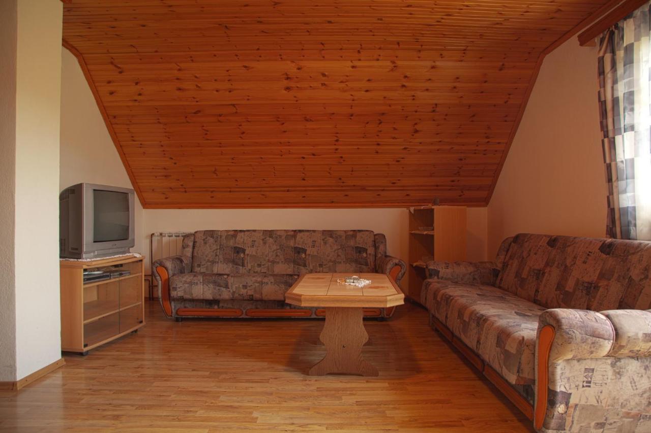 Guesthouse Zafran Smoljanac Εξωτερικό φωτογραφία