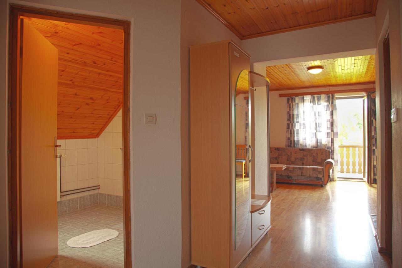 Guesthouse Zafran Smoljanac Δωμάτιο φωτογραφία