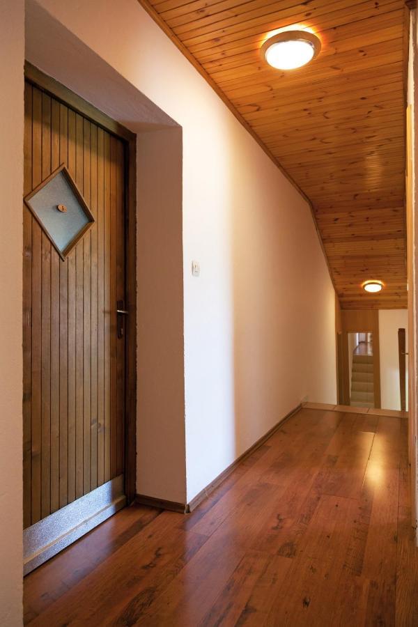 Guesthouse Zafran Smoljanac Δωμάτιο φωτογραφία